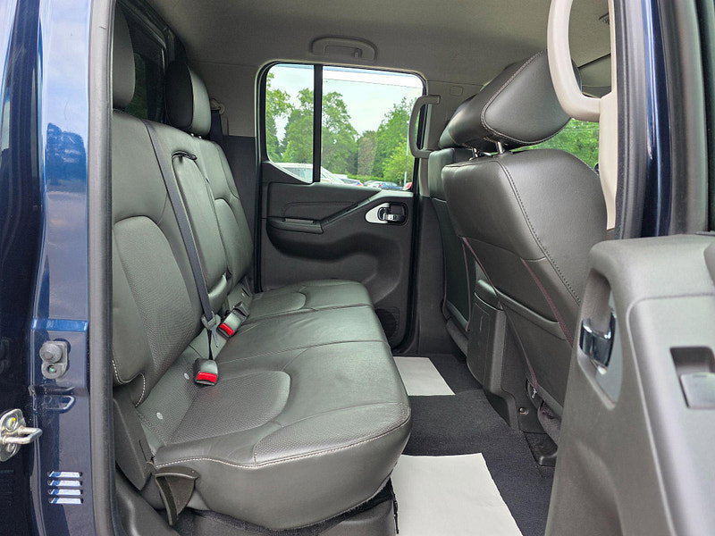 Nissan Navara 2.5 dCi Tekna 4WD Euro 5 4dr