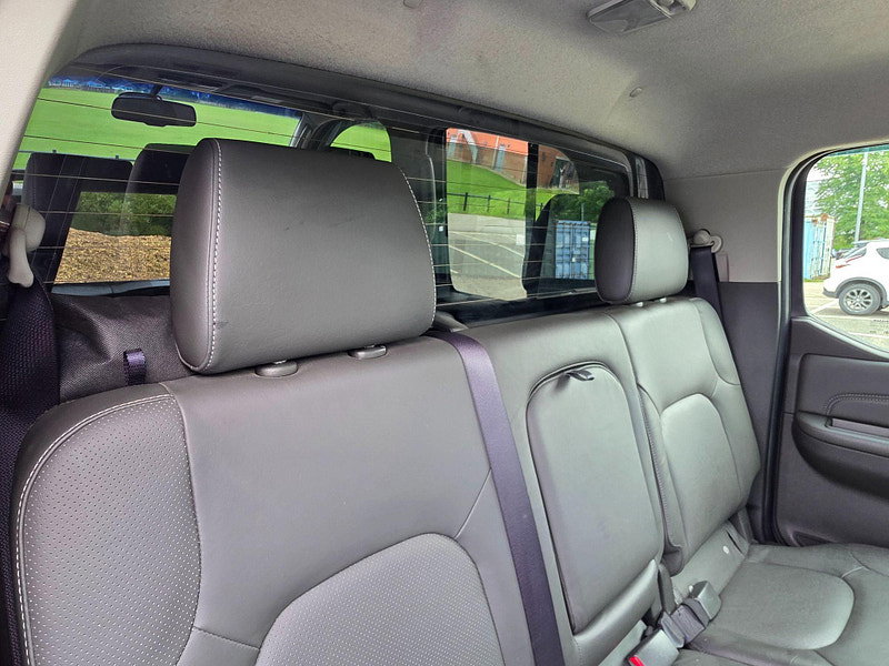 Nissan Navara 2.5 dCi Tekna 4WD Euro 5 4dr