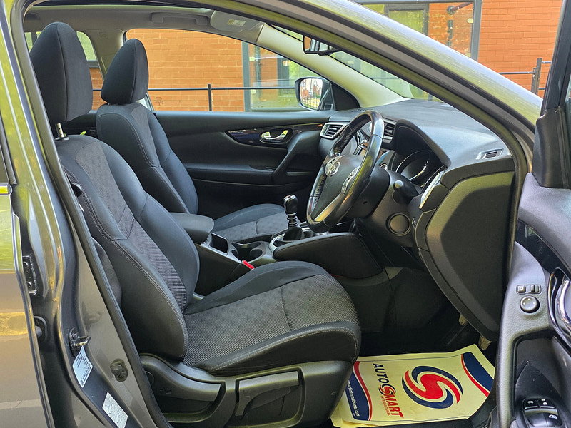 Nissan Qashqai 1.5 dCi Acenta Premium SUV 5dr Diesel Manual 2WD Euro 5 (s/s) (110 ps)