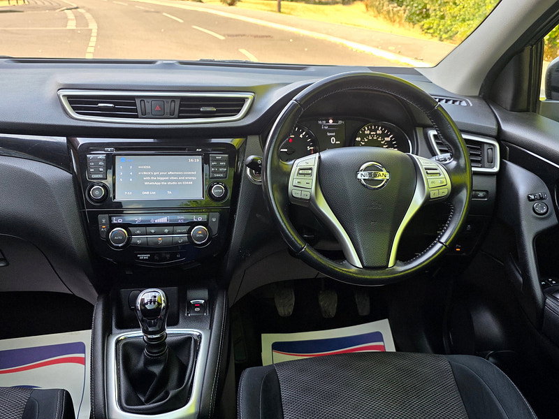Nissan Qashqai 1.5 dCi Acenta Premium SUV 5dr Diesel Manual 2WD Euro 5 (s/s) (110 ps)