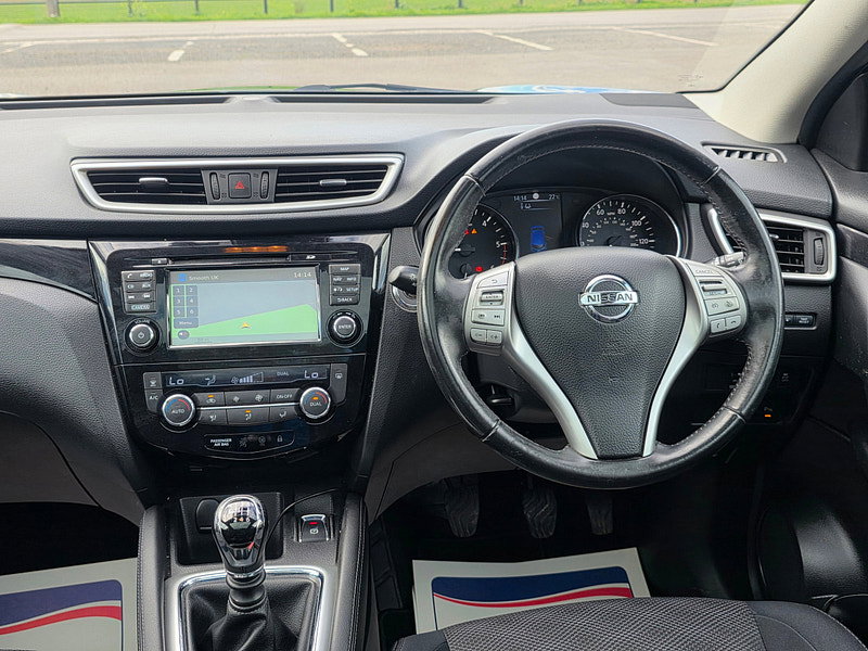 Nissan Qashqai 1.5 dCi Acenta Premium SUV 5dr Diesel Manual 2WD Euro 5 (s/s) (110 ps)