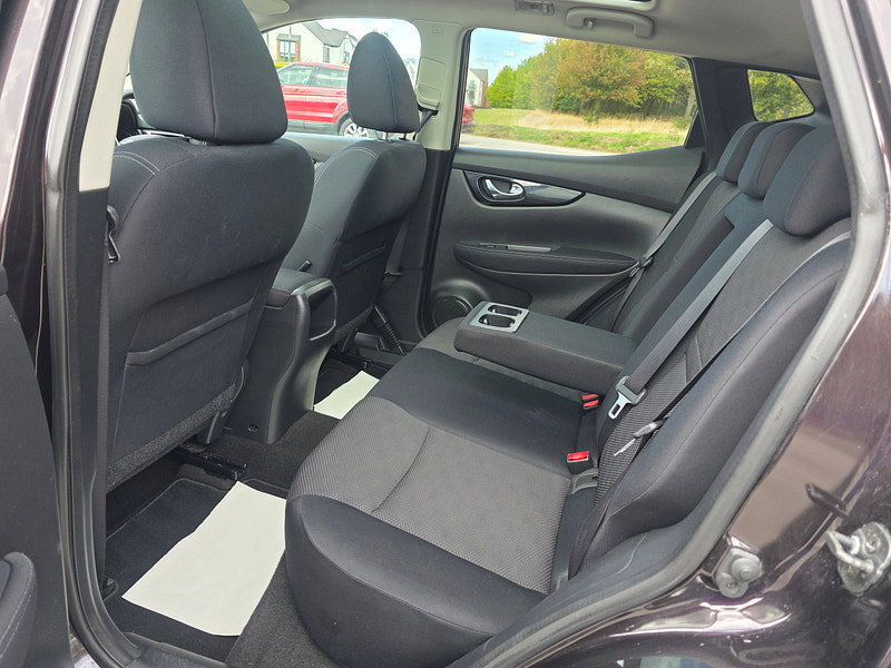 Nissan Qashqai 1.5 dCi Acenta Premium SUV 5dr Diesel Manual 2WD Euro 5 (s/s) (110 ps)