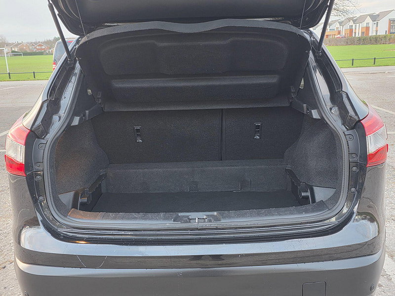 Nissan Qashqai 1.5 dCi N-Connecta 2WD Euro 6 (s/s) 5dr