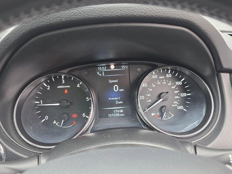 Nissan Qashqai 1.5 dCi Tekna 2WD Euro 5 (s/s) 5dr