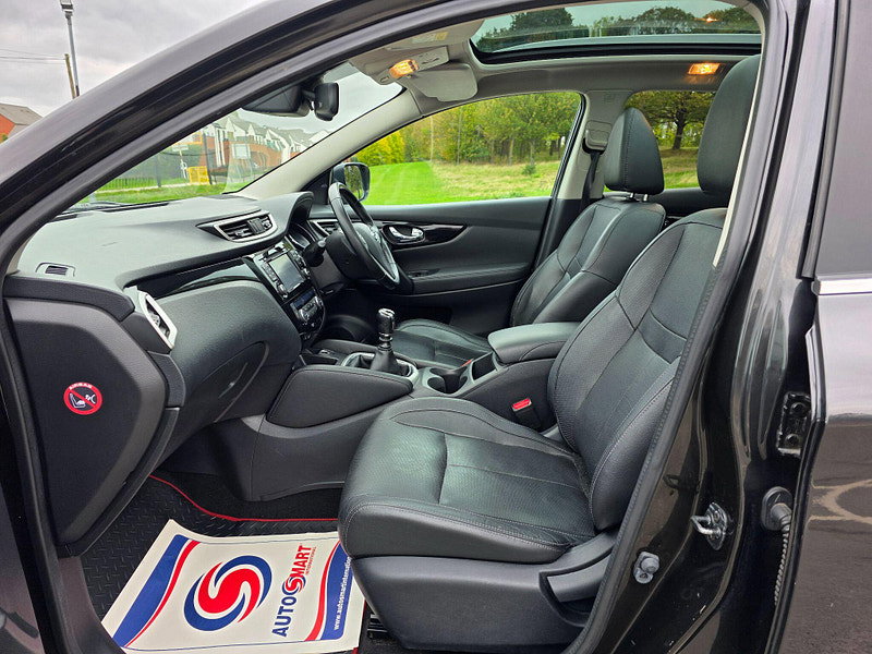 Nissan Qashqai 1.5 dCi Tekna 2WD Euro 5 (s/s) 5dr