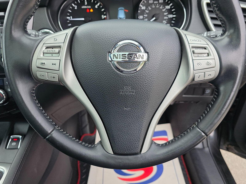 Nissan Qashqai 1.5 dCi Tekna 2WD Euro 5 (s/s) 5dr