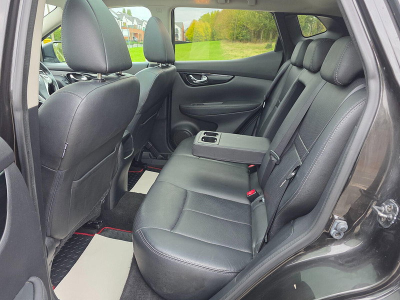 Nissan Qashqai 1.5 dCi Tekna 2WD Euro 5 (s/s) 5dr