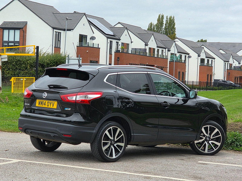 Nissan Qashqai 1.5 dCi Tekna 2WD Euro 5 (s/s) 5dr