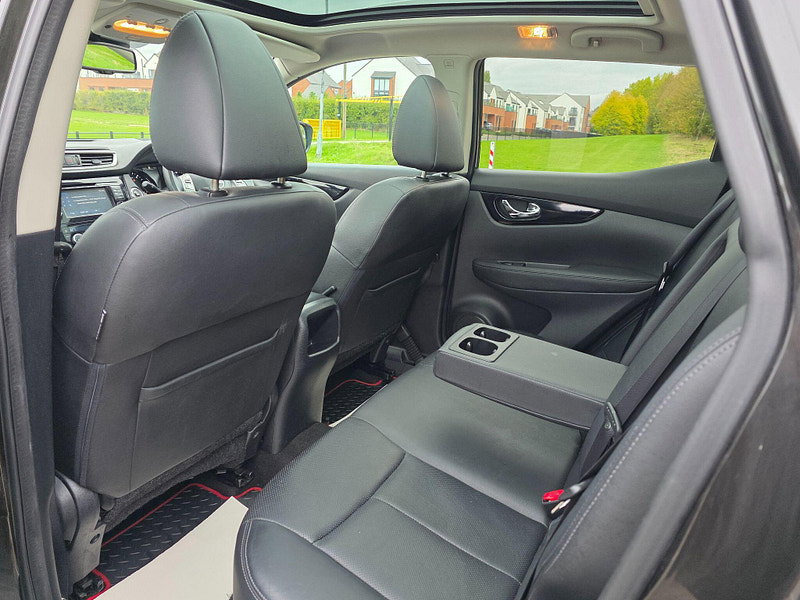Nissan Qashqai 1.5 dCi Tekna 2WD Euro 5 (s/s) 5dr