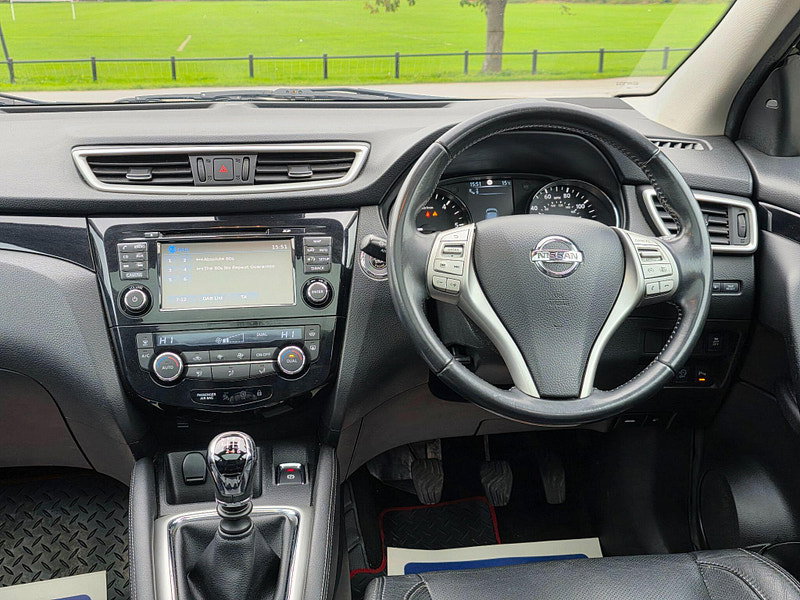 Nissan Qashqai 1.5 dCi Tekna 2WD Euro 5 (s/s) 5dr