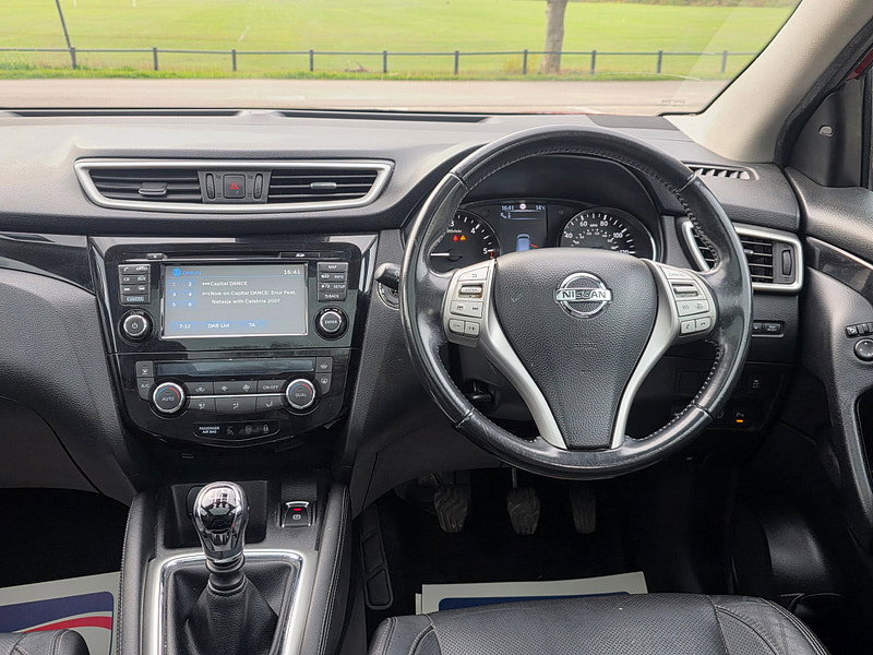 Nissan Qashqai 1.5 dCi Tekna SUV 5dr Diesel Manual 2WD Euro 5 (s/s) (110 ps)