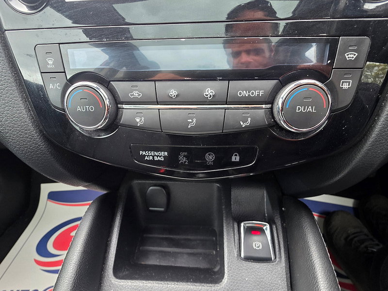 Nissan Qashqai 1.5 dCi Tekna SUV 5dr Diesel Manual 2WD Euro 5 (s/s) (110 ps)
