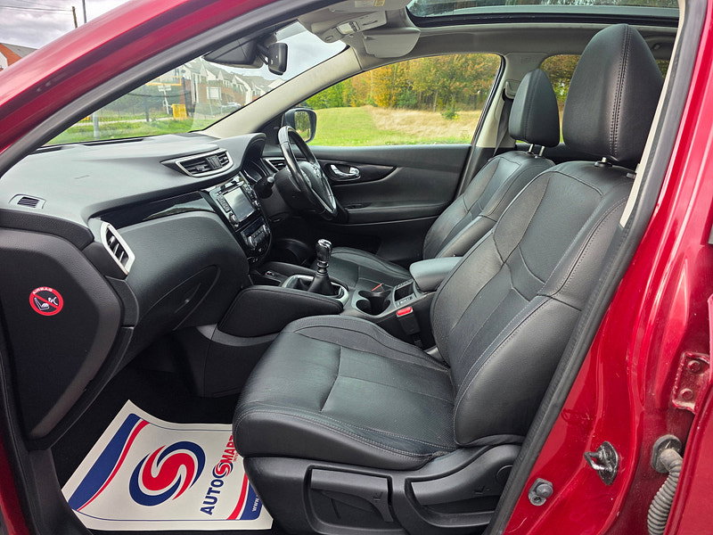 Nissan Qashqai 1.5 dCi Tekna SUV 5dr Diesel Manual 2WD Euro 5 (s/s) (110 ps)