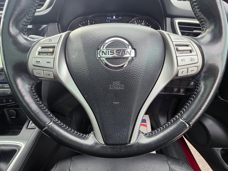 Nissan Qashqai 1.5 dCi Tekna SUV 5dr Diesel Manual 2WD Euro 5 (s/s) (110 ps)