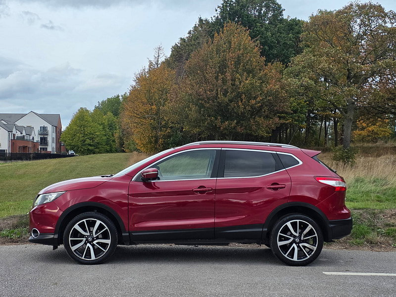 Nissan Qashqai 1.5 dCi Tekna SUV 5dr Diesel Manual 2WD Euro 5 (s/s) (110 ps)