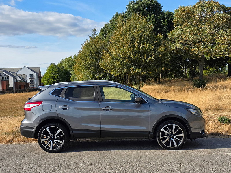 Nissan Qashqai 1.5 dCi Tekna SUV 5dr Diesel Manual 2WD Euro 6 (s/s) (110 ps)