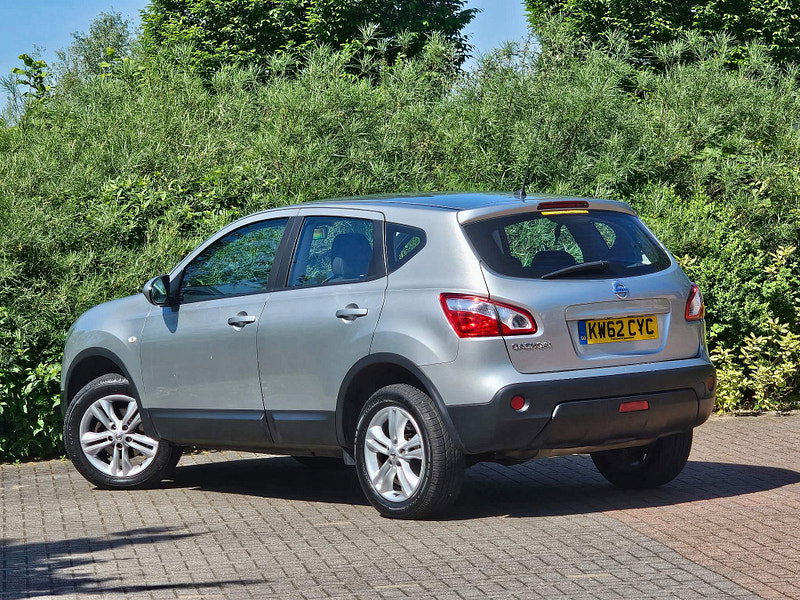 Nissan Qashqai 1.6 Acenta 2WD Euro 5 (s/s) 5dr