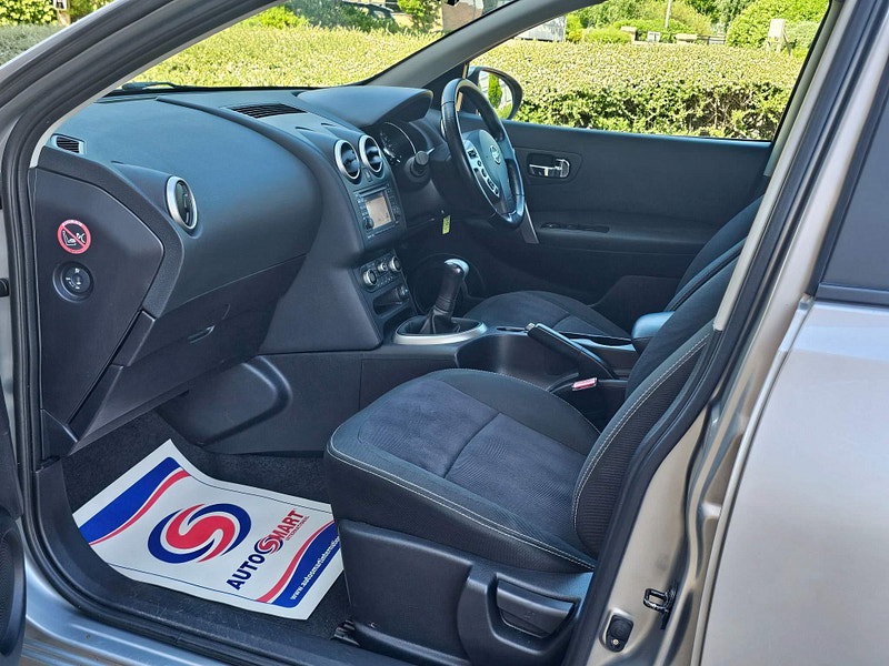 Nissan Qashqai 1.6 Acenta 2WD Euro 5 (s/s) 5dr