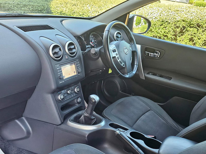 Nissan Qashqai 1.6 Acenta 2WD Euro 5 (s/s) 5dr