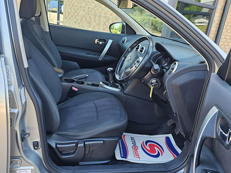 Nissan Qashqai 1.6 Acenta 2WD Euro 5 (s/s) 5dr