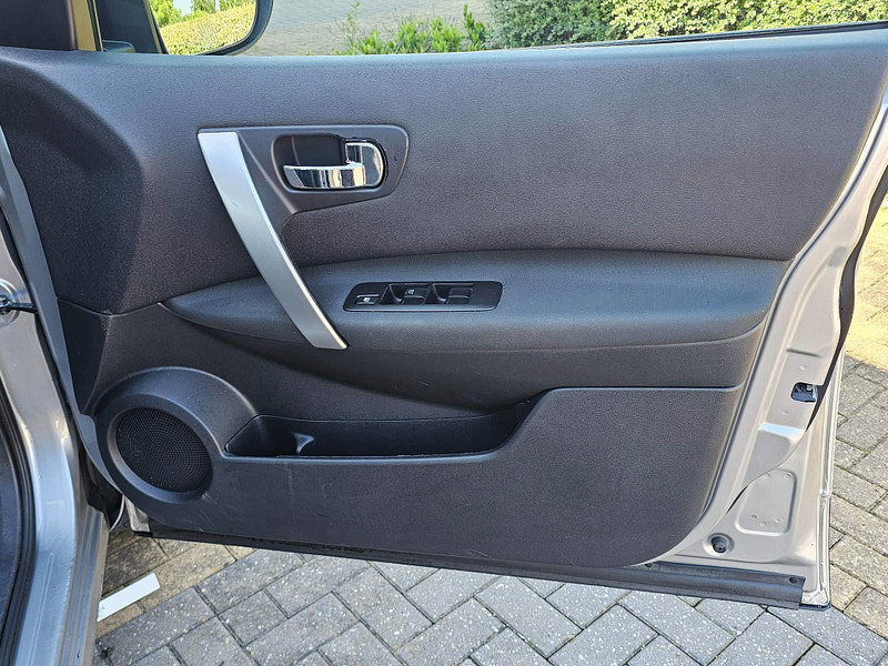 Nissan Qashqai 1.6 Acenta 2WD Euro 5 (s/s) 5dr