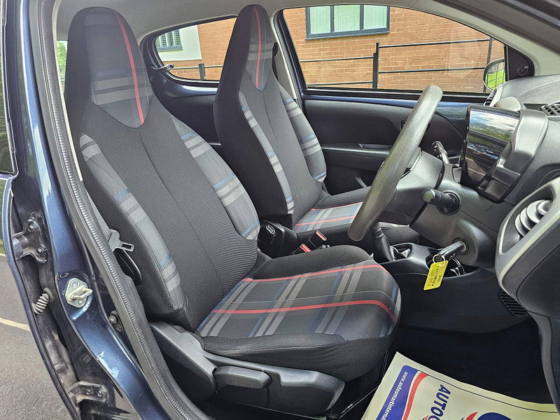 Peugeot 108 1.0 Active Euro 6 5dr
