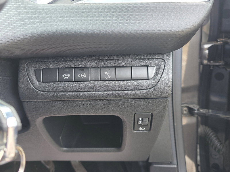 Peugeot 2008 1.6 BlueHDi Allure SUV 5dr Diesel Manual Euro 6 (100 ps)