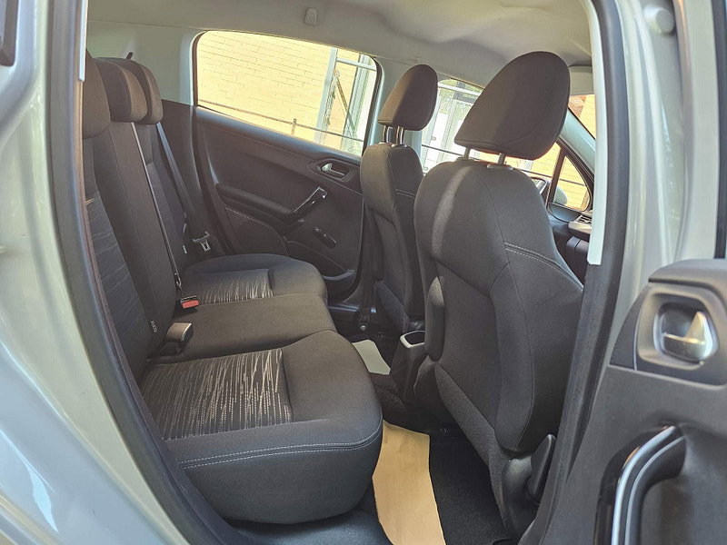 Peugeot 208 1.2 VTi Access+ Euro 5 5dr