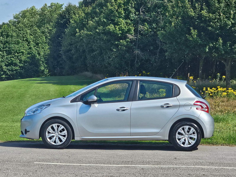 Peugeot 208 1.2 VTi Access+ Euro 5 5dr