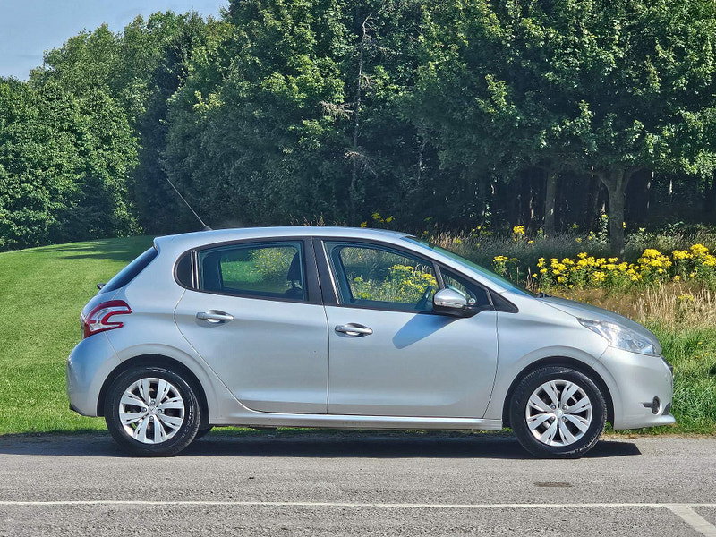 Peugeot 208 1.2 VTi Access+ Euro 5 5dr