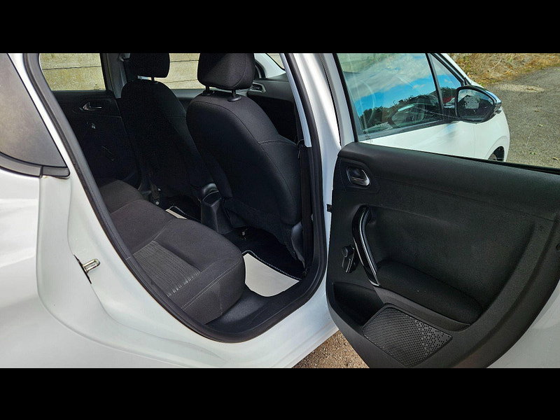 Peugeot 208 1.2 VTi Access+ Euro 5 5dr