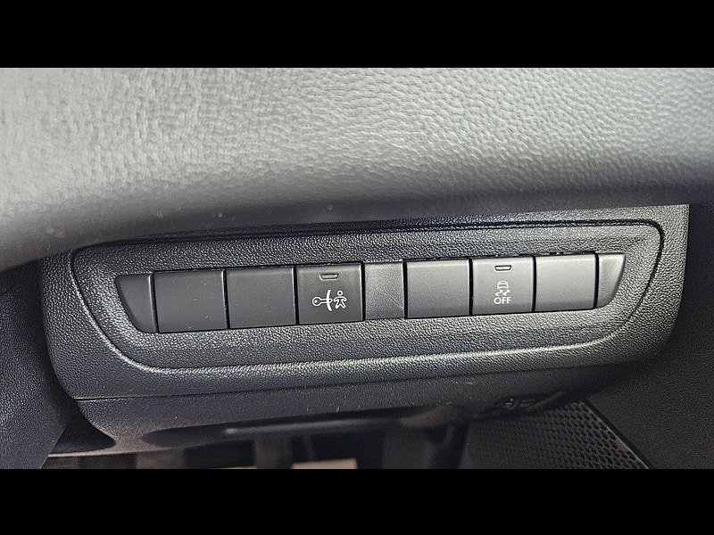 Peugeot 208 1.2 VTi Access+ Euro 5 5dr
