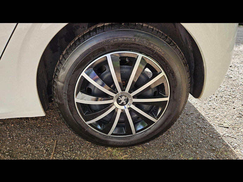 Peugeot 208 1.2 VTi Access+ Euro 5 5dr