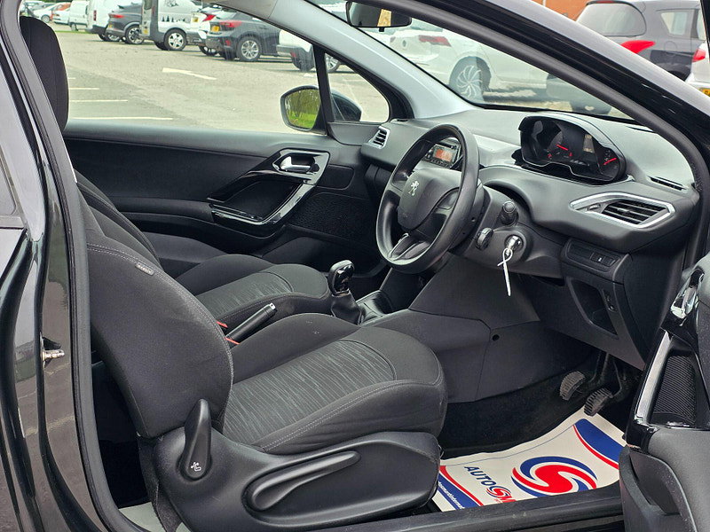Peugeot 208 1.4 HDi Access+ Euro 5 3dr