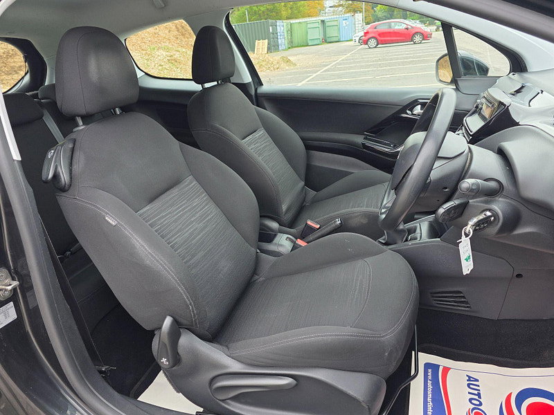 Peugeot 208 1.4 HDi Access+ Euro 5 3dr