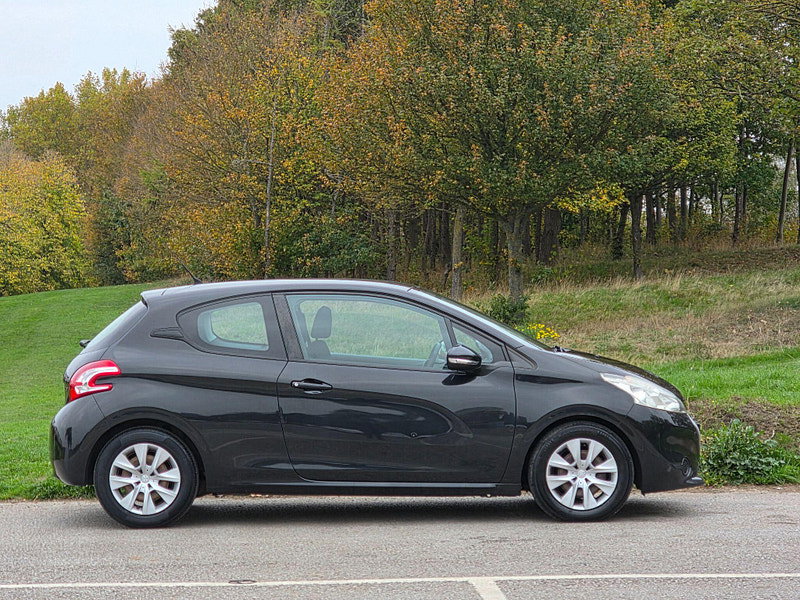 Peugeot 208 1.4 HDi Access+ Euro 5 3dr