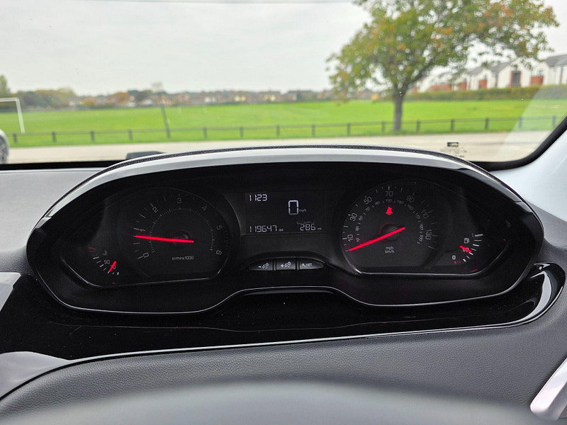 Peugeot 208 1.4 HDi Access+ Euro 5 3dr
