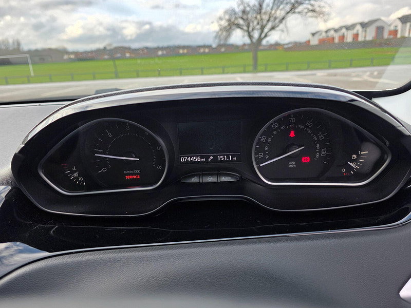 Peugeot 208 1.4 HDi Allure Euro 5 5dr