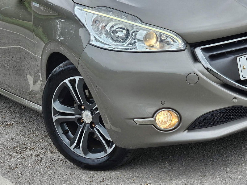 Peugeot 208 1.4 HDi Intuitive Euro 5 5dr