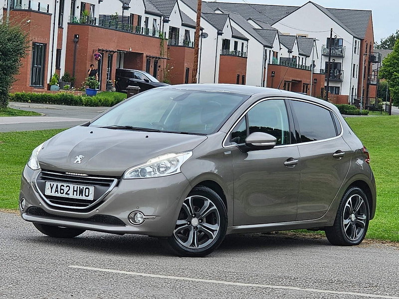 Peugeot 208 1.4 HDi Intuitive Euro 5 5dr