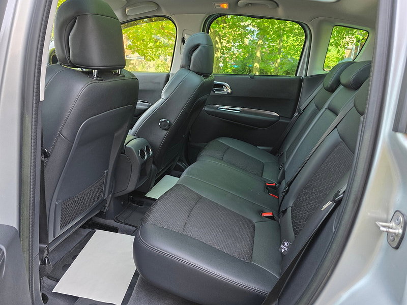 Peugeot 3008 2.0 HDi Allure SUV 5dr Diesel Auto Euro 5 (163 ps)