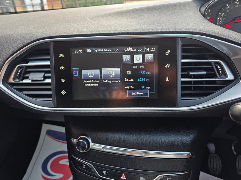 Peugeot 308 1.6 HDi Active Hatchback 5dr Diesel Manual Euro 5 (92 ps)