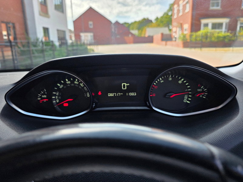 Peugeot 308 1.6 HDi Active Hatchback 5dr Diesel Manual Euro 5 (92 ps)