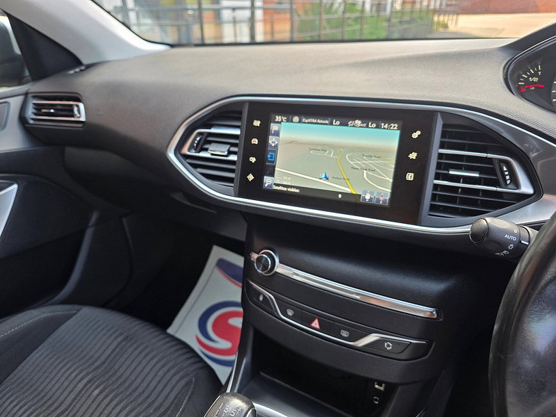 Peugeot 308 1.6 HDi Active Hatchback 5dr Diesel Manual Euro 5 (92 ps)