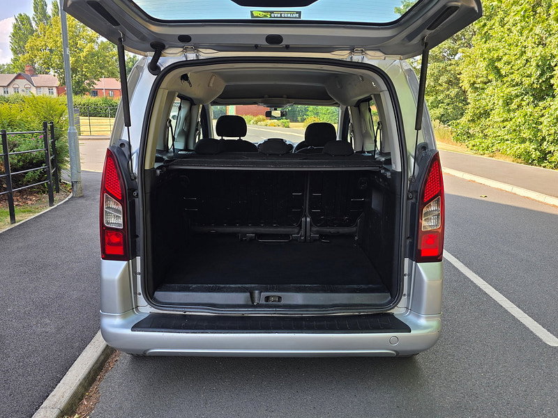 Peugeot Partner Tepee 1.6 HDi Tepee S MPV 5dr Diesel Manual (139 g/km, 92 bhp)