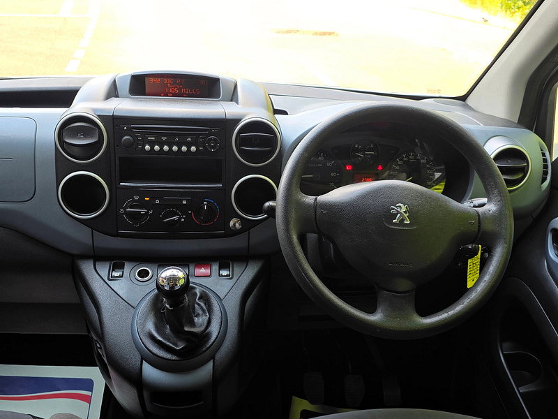 Peugeot Partner Tepee 1.6 HDi Tepee S MPV 5dr Diesel Manual (139 g/km, 92 bhp)
