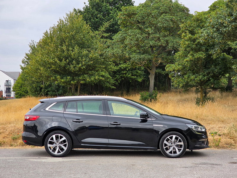 Renault Megane 1.6 dCi Dynamique Nav Sport Tourer 5dr Diesel Manual Euro 6 (s/s) (130 ps)