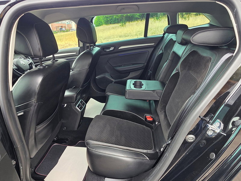 Renault Megane 1.6 dCi Dynamique Nav Sport Tourer 5dr Diesel Manual Euro 6 (s/s) (130 ps)