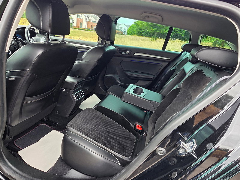 Renault Megane 1.6 dCi Dynamique Nav Sport Tourer 5dr Diesel Manual Euro 6 (s/s) (130 ps)