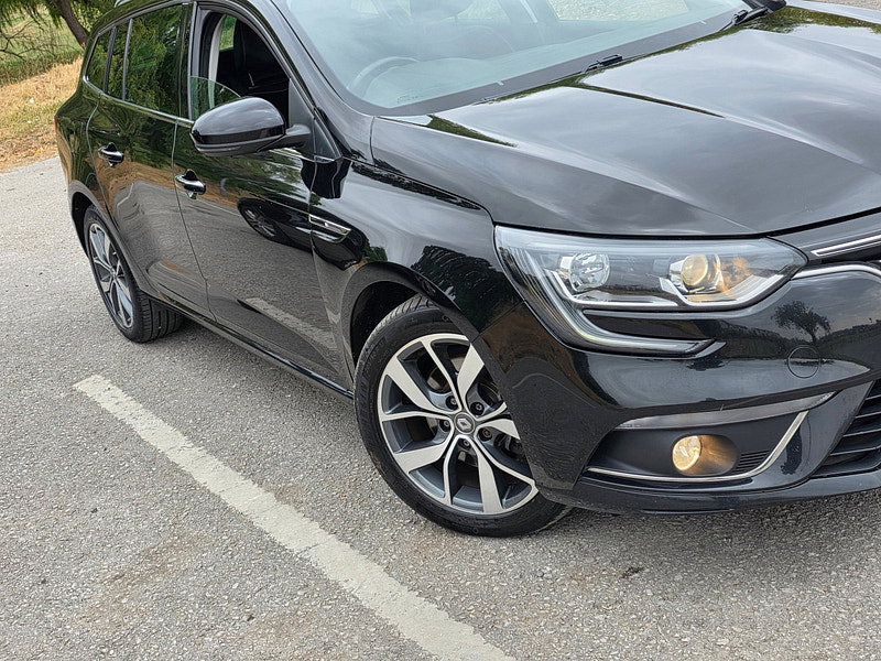Renault Megane 1.6 dCi Dynamique Nav Sport Tourer 5dr Diesel Manual Euro 6 (s/s) (130 ps)